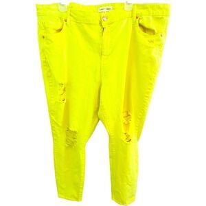 Almost Famous Jeans Women’s Size 22 Neon Yellow Ripped Distressed